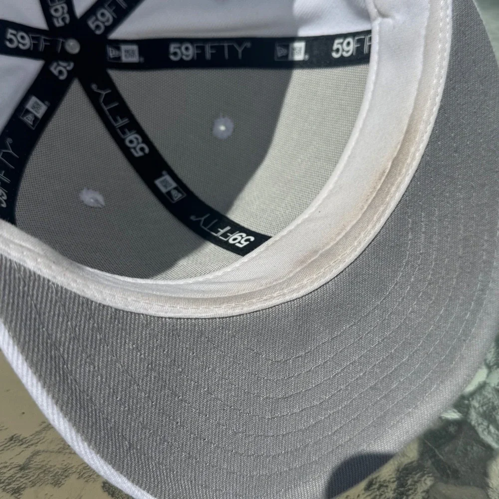 New Era LA Dodgers Fitted Hat Mens‎ 7 1/2 White Good MLB 59FIFTY Baseball Cap